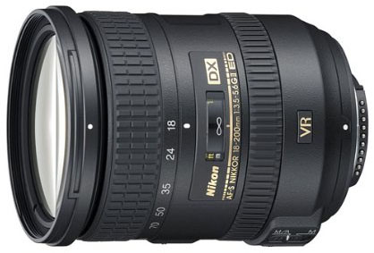 Nikon 18-200mm f3.5-5.6 lens